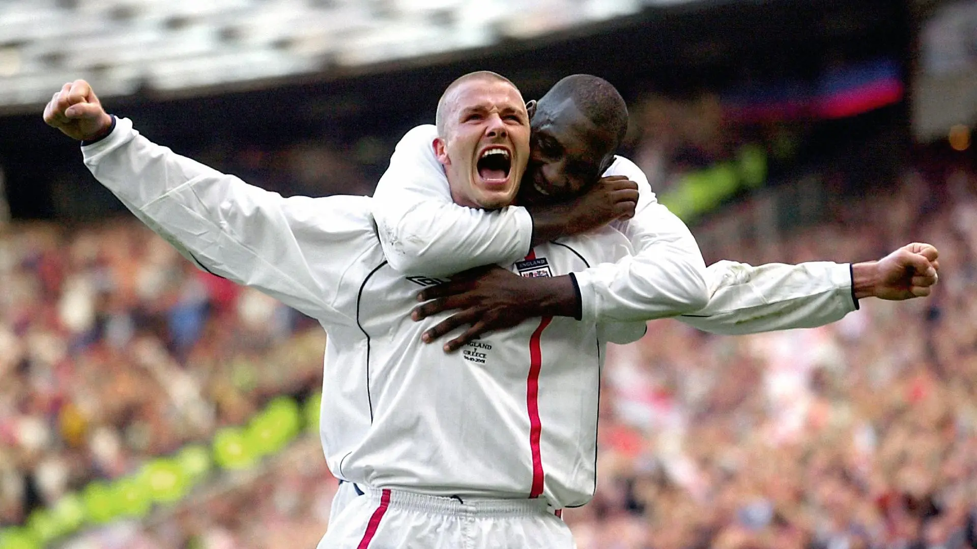 O Icônico Gol de Falta de David Beckham Contra a Grécia: Um Momento Histórico no Futebol