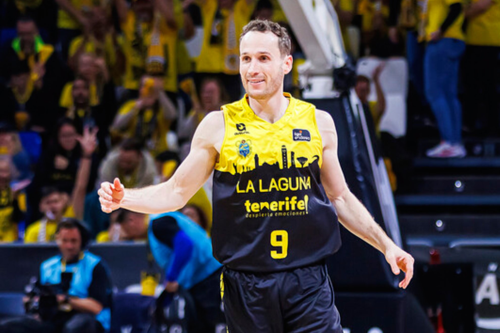 Marcelinho Huertas MPV: atleta é eleito aos 42 anos!