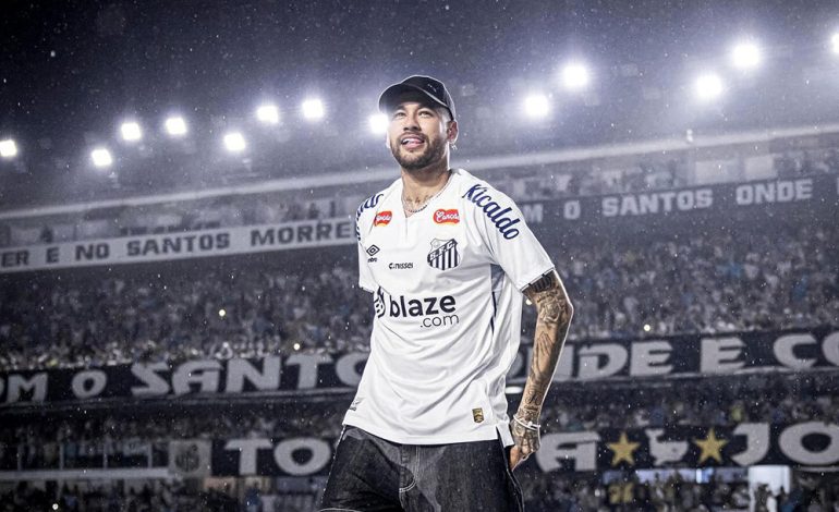 Neymar vai jogar contra o Flamengo? Confira!